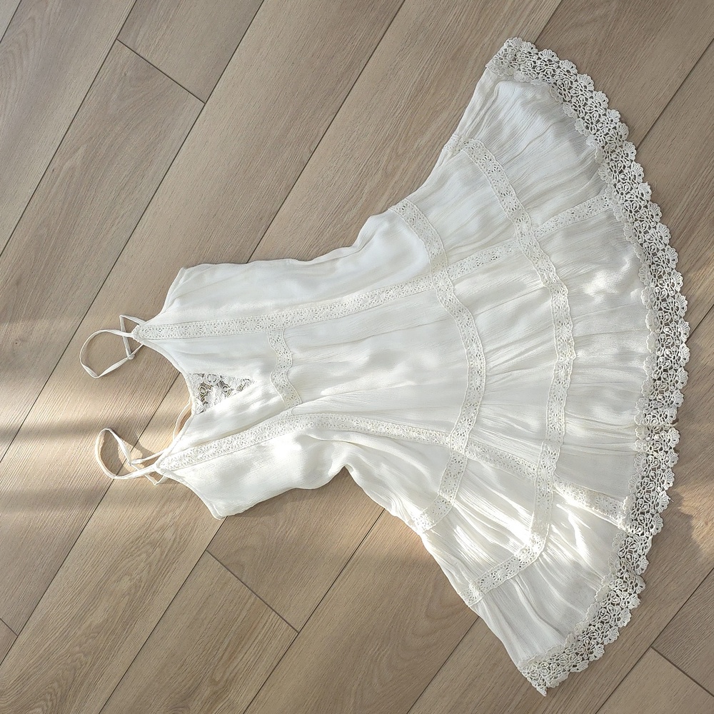 GUESS: Ivory Lace Trim Slip Embroided Beach Dress in XS